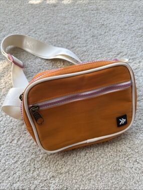 Thread Wallets Caramel Belt Bag with White Strap
